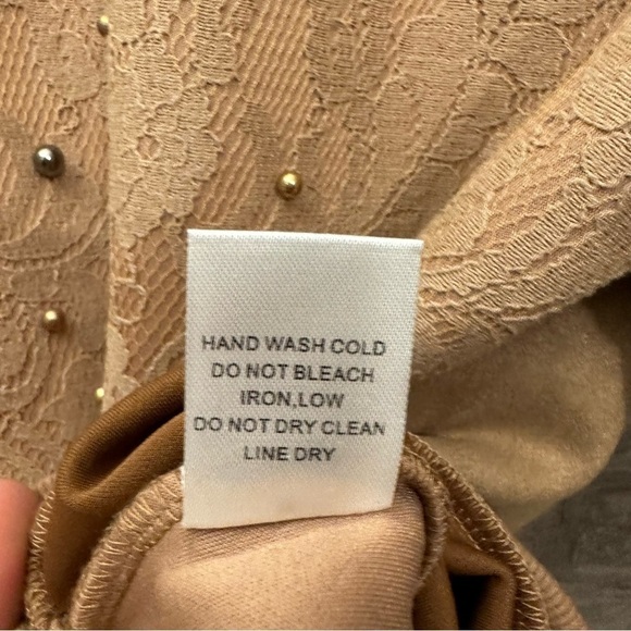 Alice Blue Pear Beaded Sweater women’s size medium tan‎ lace beautiful - Picture 3 of 7